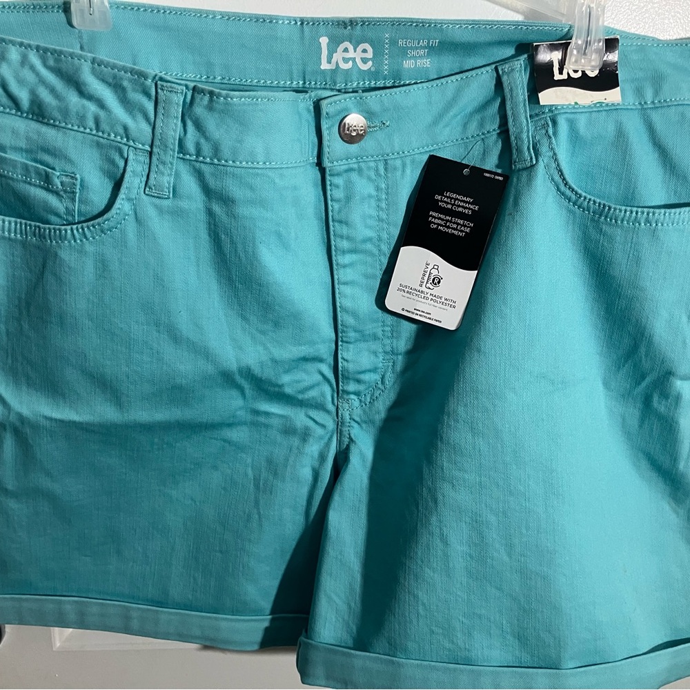 New Womens size 20 MEDIUM Turquoise Blue Denim Shorts Lee Mid-rise 5 Pocket